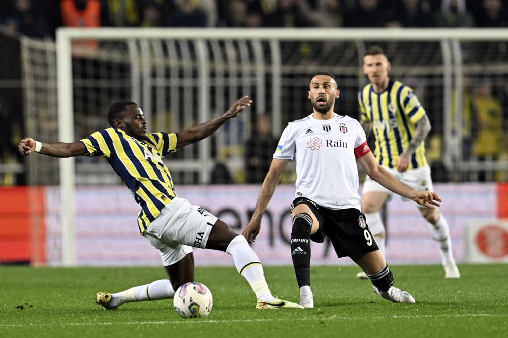 Kadıköy'de dev derbi: 10 kişilik Beşiktaş'tan müthiş geri dönüş - 11