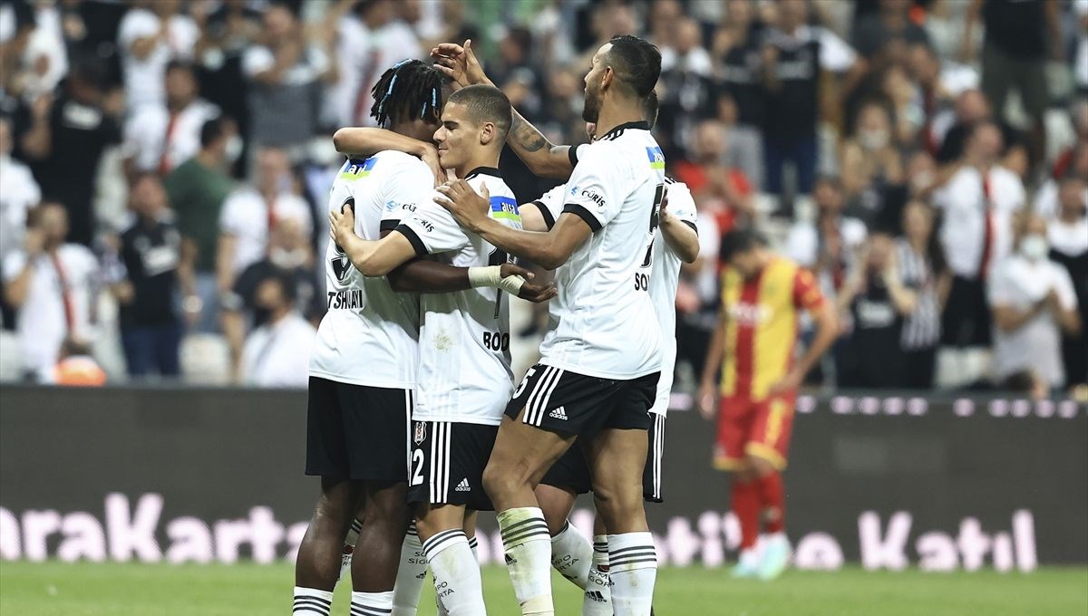 Be�ikta�'da Y�ld�zlar Show