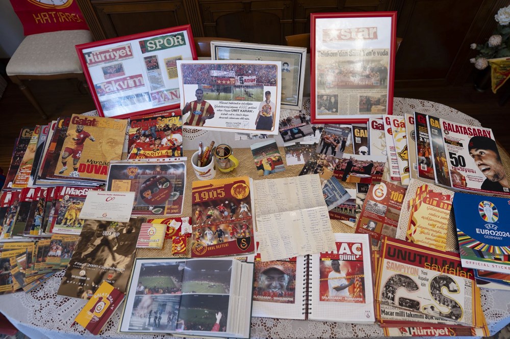 882 maça giden Galatasaray taraftarının hedefi 1000. maç: Maç izlerken su içmiyor, yemek yemiyor 90 dakika telefona bakmıyor! - 10