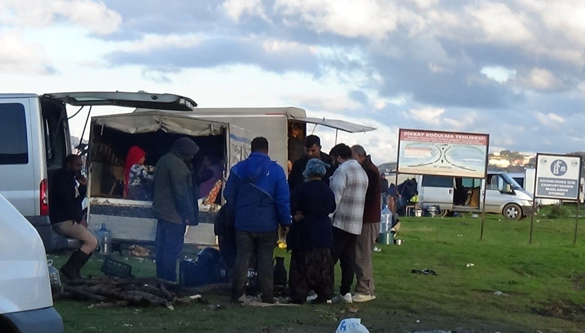 İstanbul'dan Sinop'a gelip toplamaya başladılar: 1 ay boyunca ormanda, dağlarda dolaşıyorlar İstanbul'dan Sinop'a gelip toplamaya başladılar: 1 ay boyunca ormanda, dağlarda dolaşıyorlar