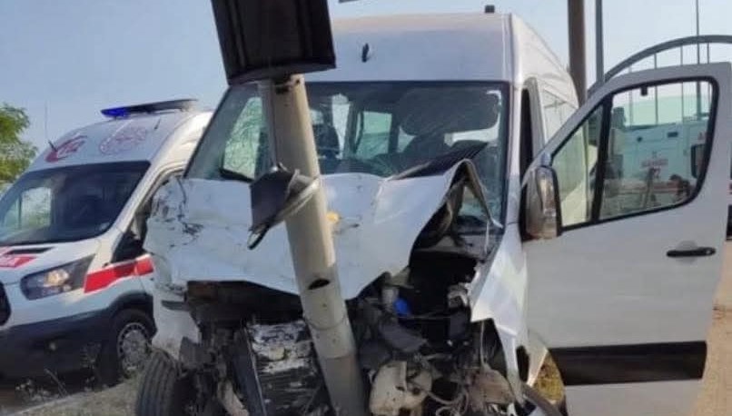 Giresun'da minibüs kazası: 13 yaralı