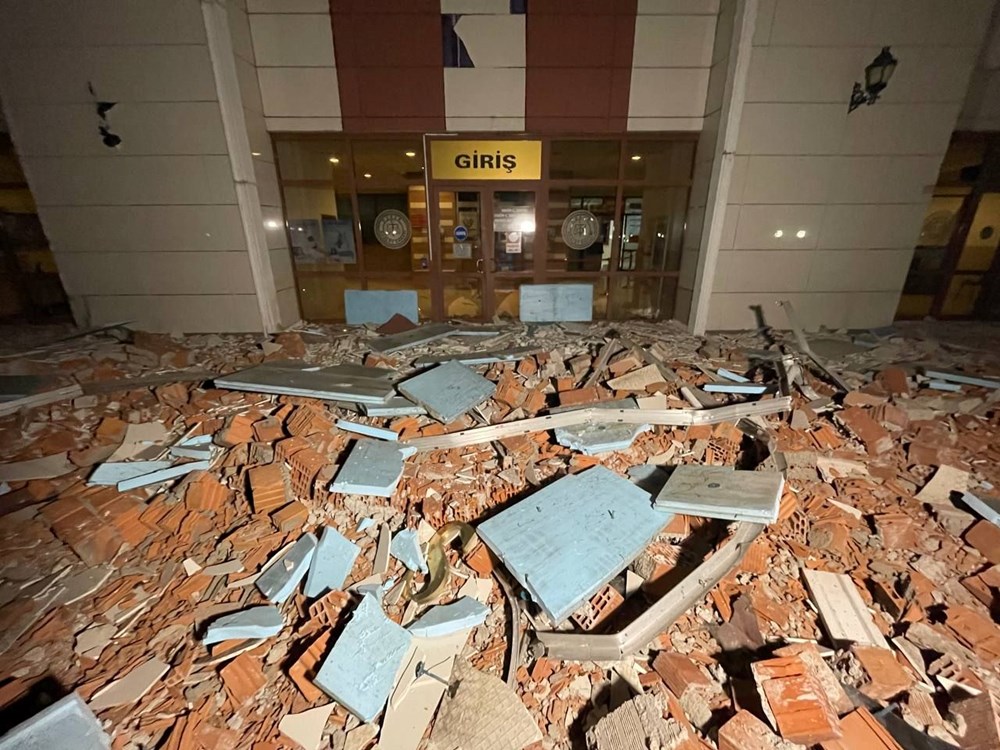 Düzce'deki 5,9'luk deprem adliye binasına hasar verdi - 8