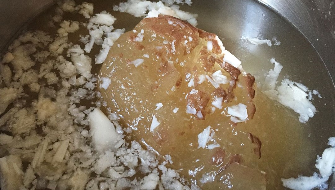 Her kaşığında şifa var! 5 saat kaynatınca doğal antibiyotiğe dönüşüyor: Faydalarını duyan tüketmediğine pişman oluyor