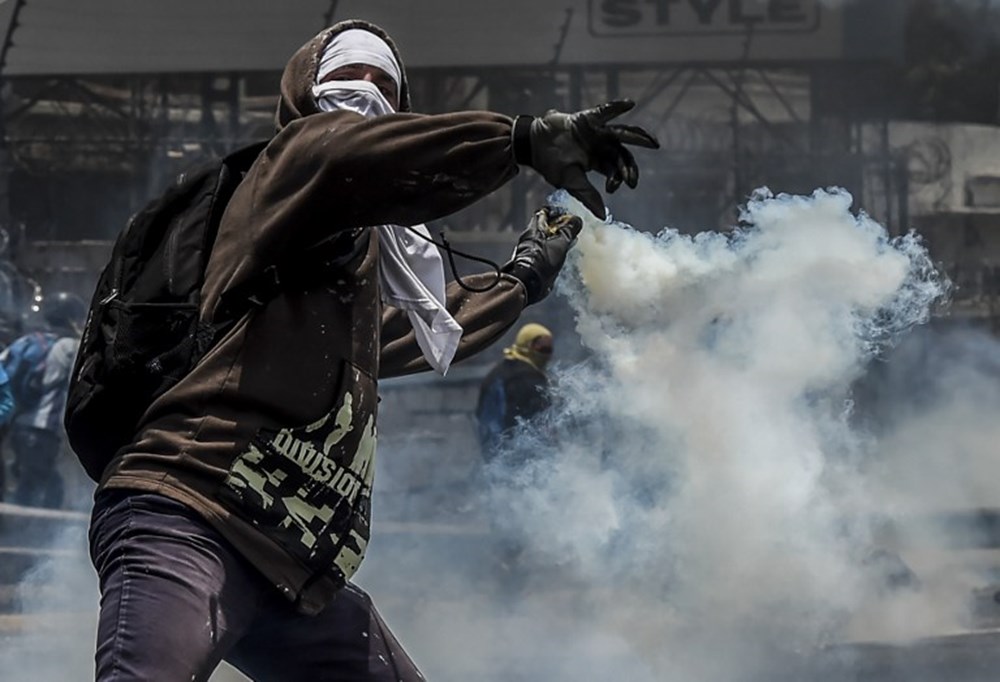 Maduro krizin sorumlusu olarak ABD'yi gösterdi - 1