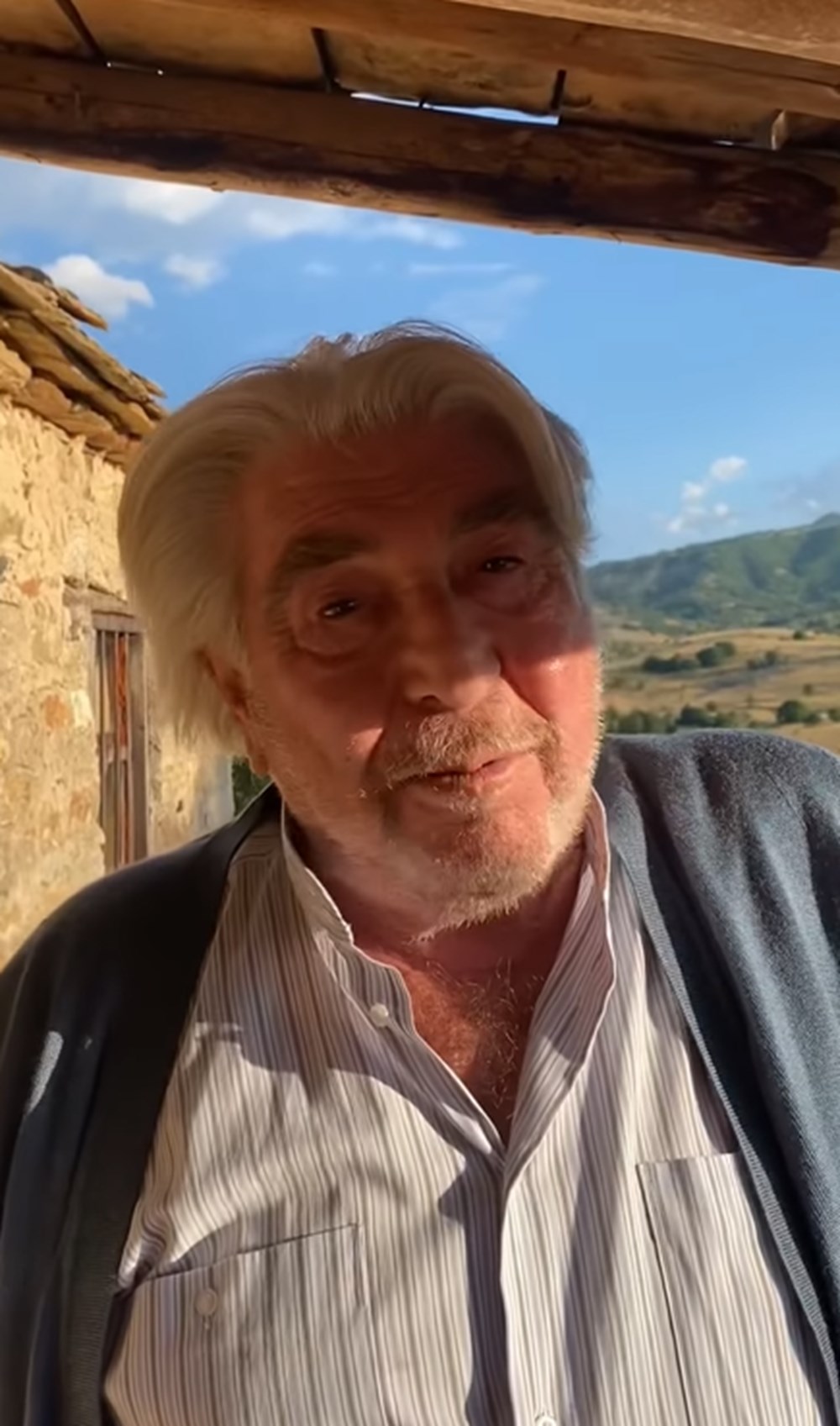 Erdal Özyağcılar 15 yıl sonra 'Elveda Rumeli'nin çekildiği köyü ziyare etti - 4