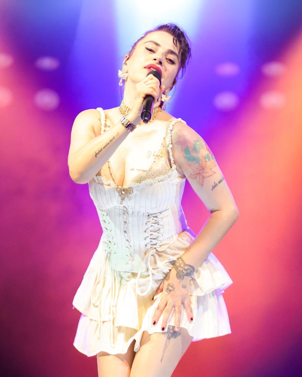 Ceylan Ertem'den Hadise ve İrem Derici'ye Gönderme: "Kabul Etmeli miyiz?" 72 w66iroQbf0qd51XmNvkujQ