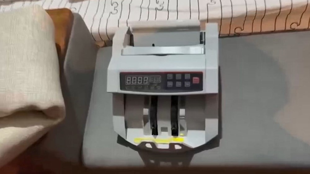 Belinde silahla para saçan sosyal medya fenomeni Aleyna Dalveren gözaltına alındı - 5