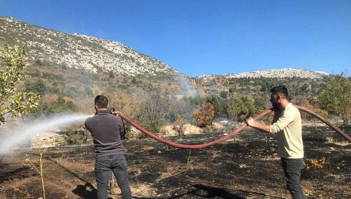 Antalya Akseki’de tarım arazisinde yangın çıktı Antalya Akseki’de tarım arazisinde yangın çıktı