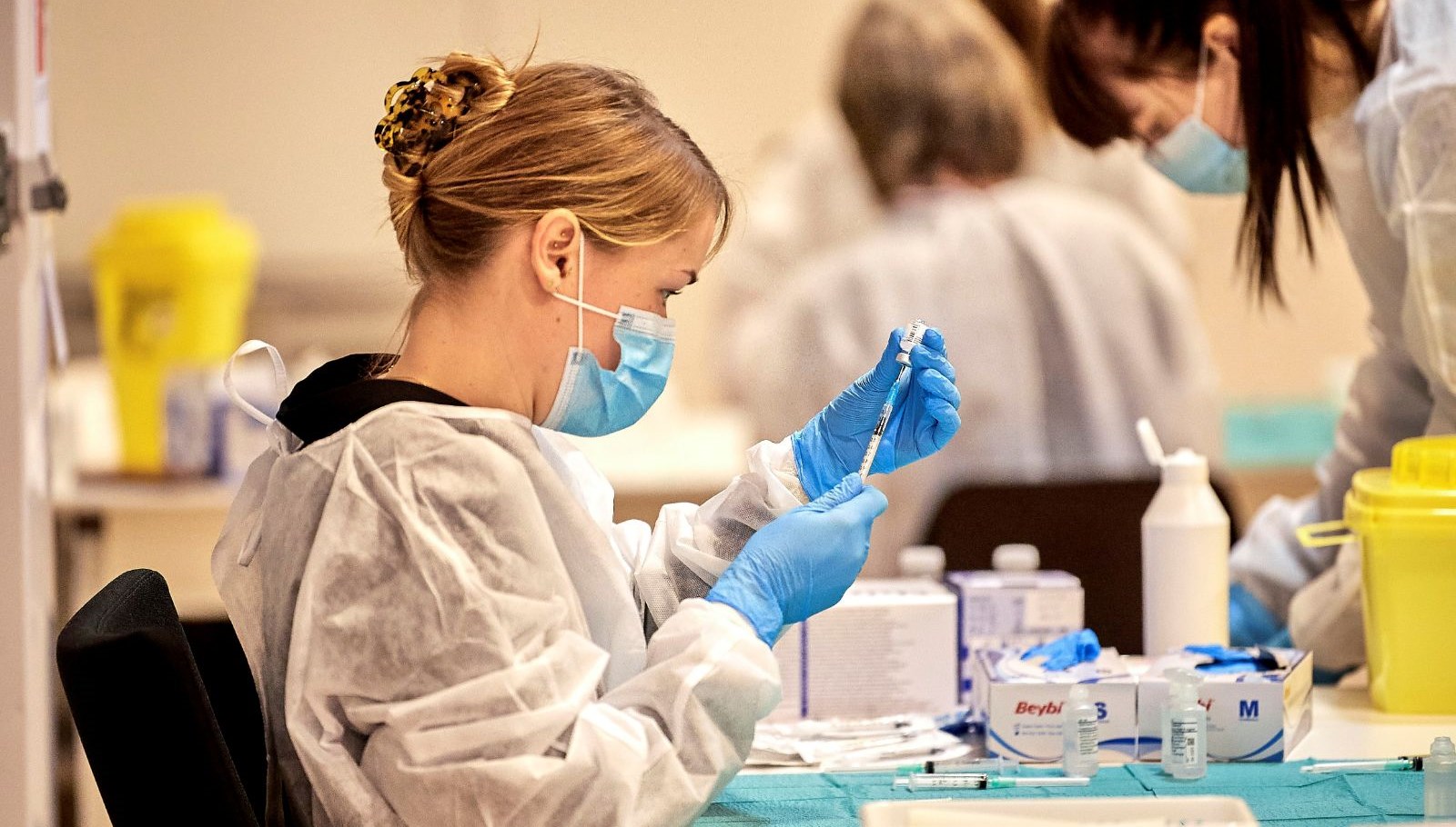 Corona virüs mutasyonu: İyileşen ve aşılananlar yeniden hastalanabilir mi?