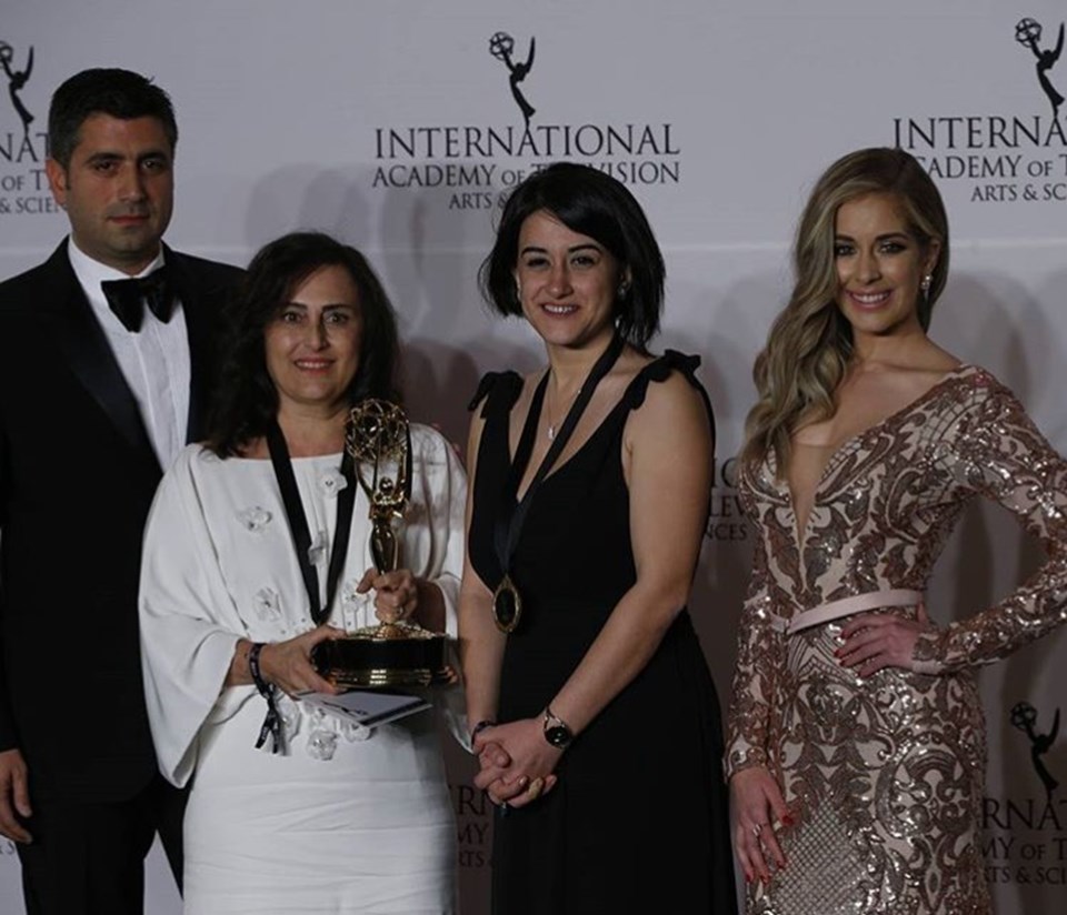 Kara Sevda Türkiye'ye Emmy ödülü ile döndü - 1