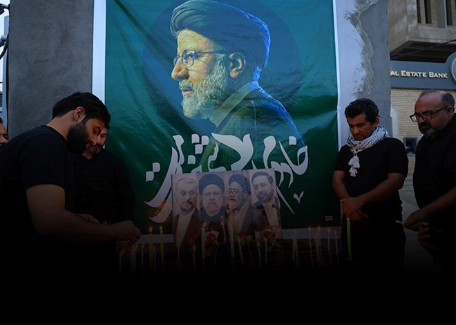 Reisi'nin ardındangözler İran'da