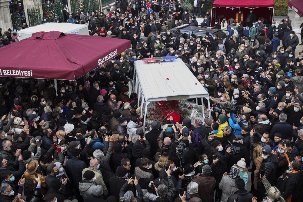 Usta oyuncu Fatma Girik son yolculuğuna uğurlandı - 49