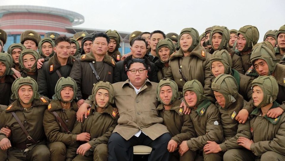 Kuzey Kore lideri Kim yine corona virüsü hiçe saydı - 2