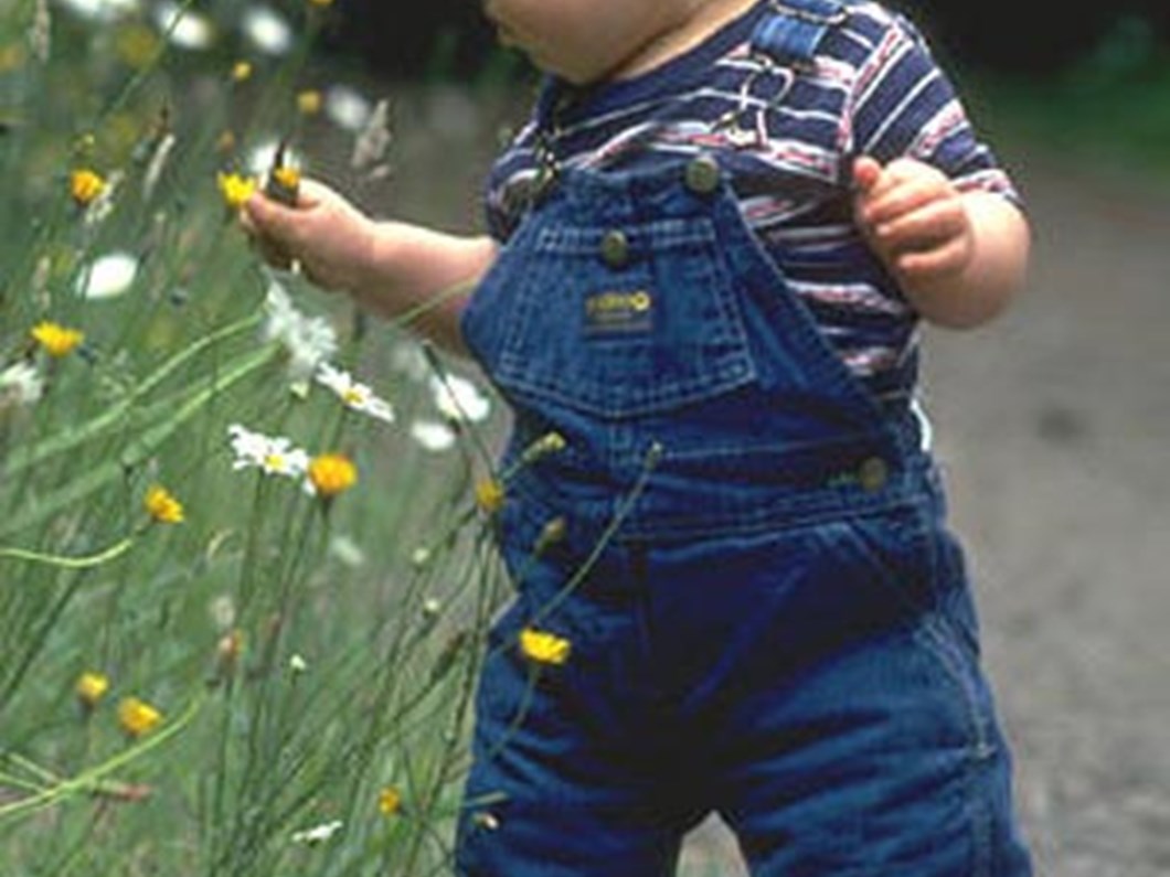 Cocugum Duz Taban Mi Bebeklerde Duz Tabanlik Belirtileri Ne Zaman Ve Nasil Anlasilir Youtube