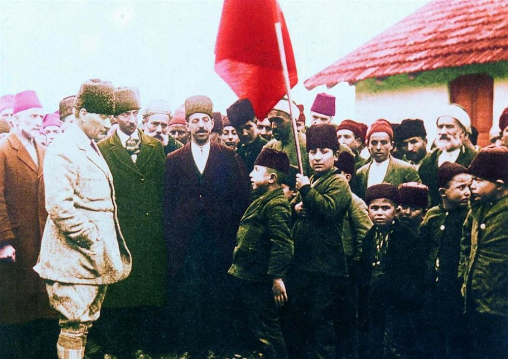 Atatürk'ün çocuk sevgisi - 1