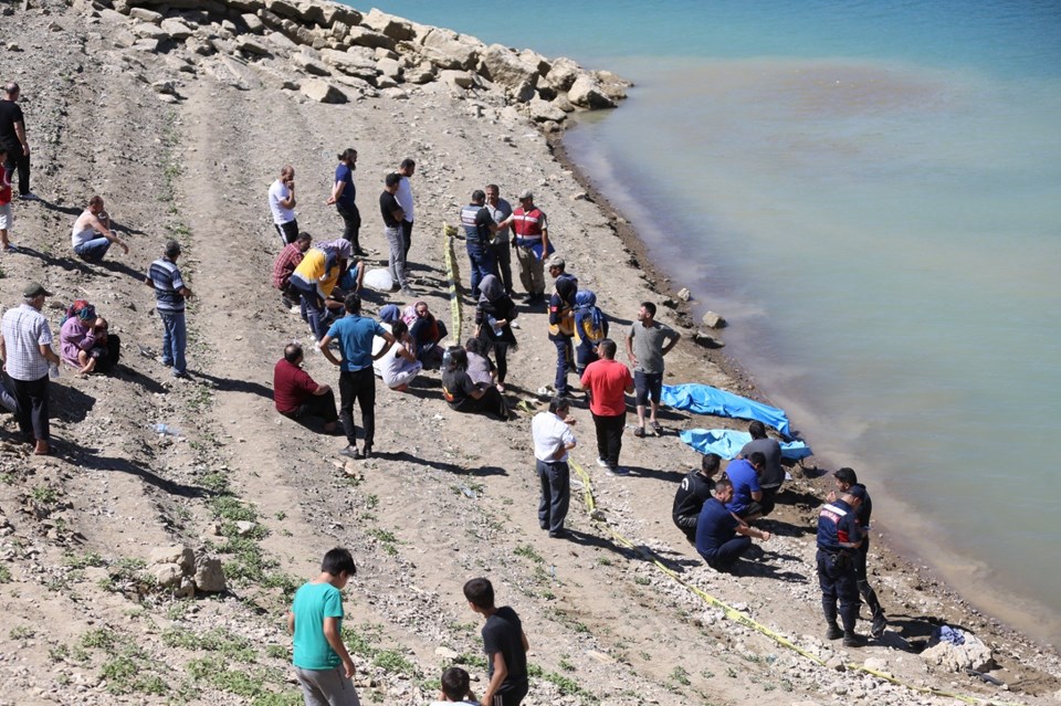 Kahramanmaraş'ta baraj gölüne giren iki kardeş boğuldu - 1