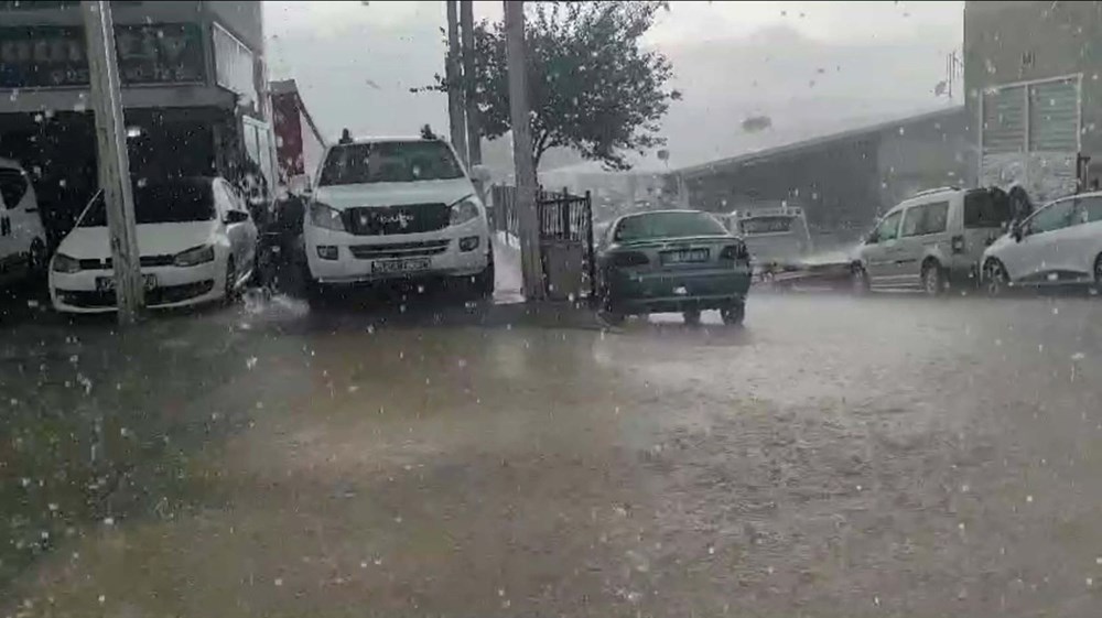 Yağmur geri döndü: Birçok kentte sağanak ve dolu etkili oldu - 5