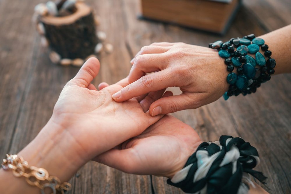 De lijnen op je handen vertellen veel over jou: Controleer je handpalmen - 1