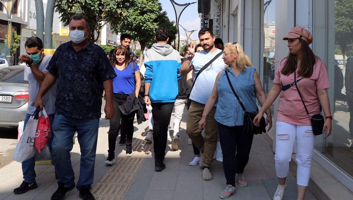9 Ekim'de İran sınır kapısı açıldı: Van'daki otellerin doluluk oranı yüzde 90'a çıktı 9 Ekim'de İran sınır kapısı açıldı: Van'daki otellerin doluluk oranı yüzde 90'a çıktı