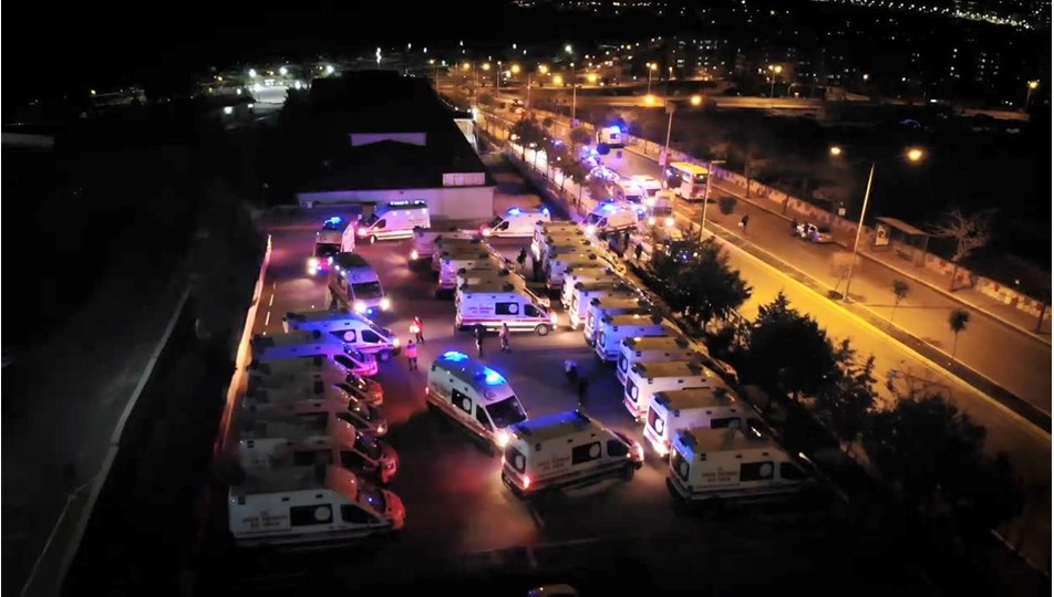 Şanlıurfa’ya siren çalarak giren 38 ambulans şoförüne soruşturma