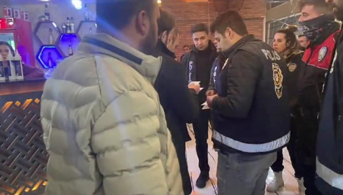Şanlıurfa'da aranan 27 şüpheli yakalandı Şanlıurfa'da aranan 27 şüpheli yakalandı