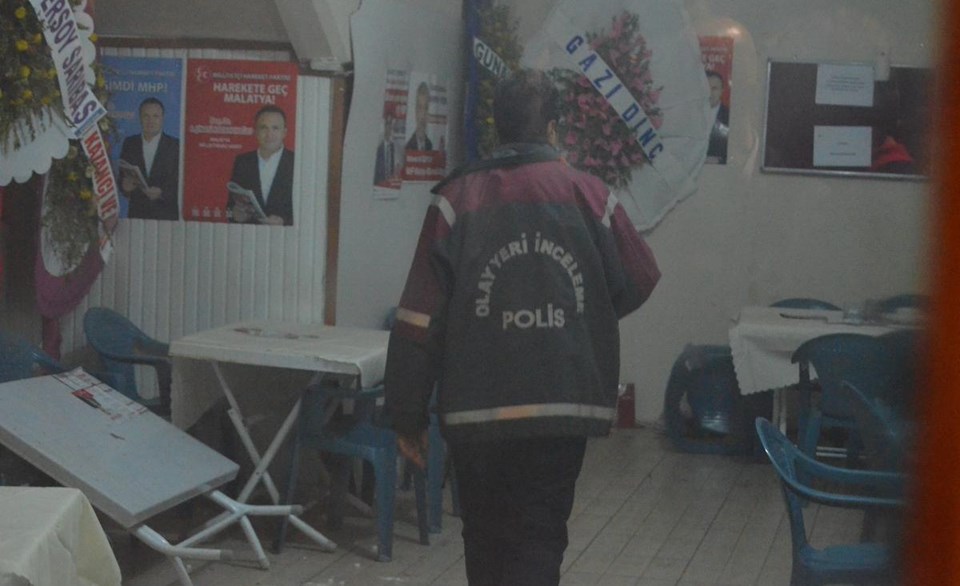 Malatya'da MHP seçim irtibat bürosunda kavga - 1