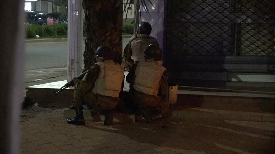Türk restoranına silahlı saldırı: 20 ölü - 2