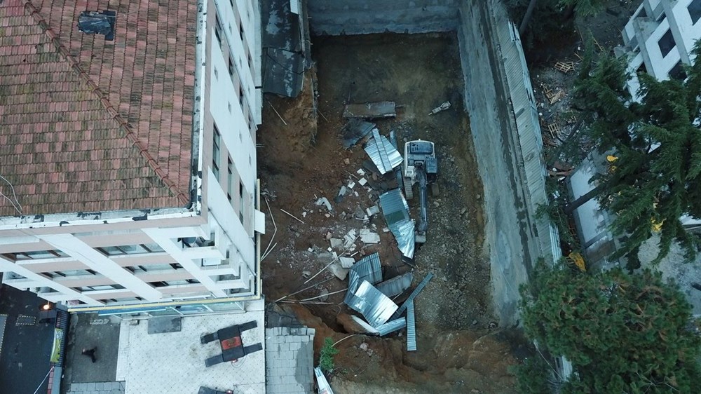 Kadıköy'de istinat duvarı çöktü - 5