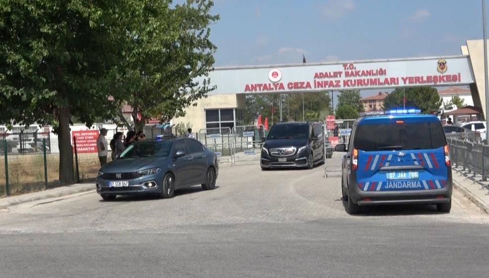 Kılıçdaroğlu'ndan Muhittin Böcek'e ziyaret