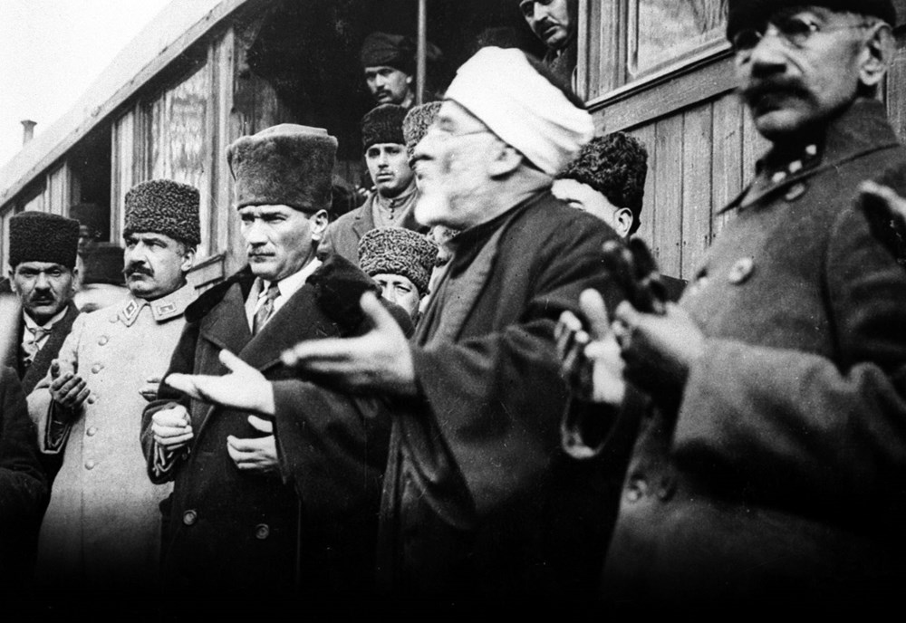 Mustafa Kemal Atatürk'ün ebediyete intikalinin 83. yılı (10 Kasım 1938) - 20