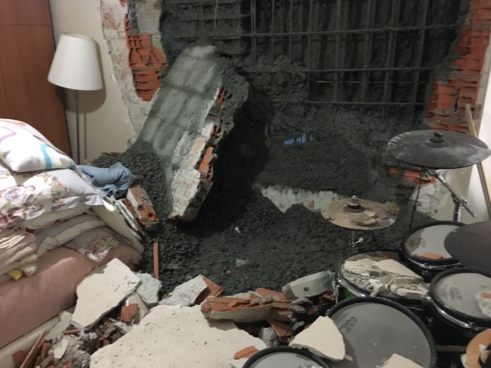 Beşiktaş�ta oturan oyuncunun evi beton altında kaldı NTV