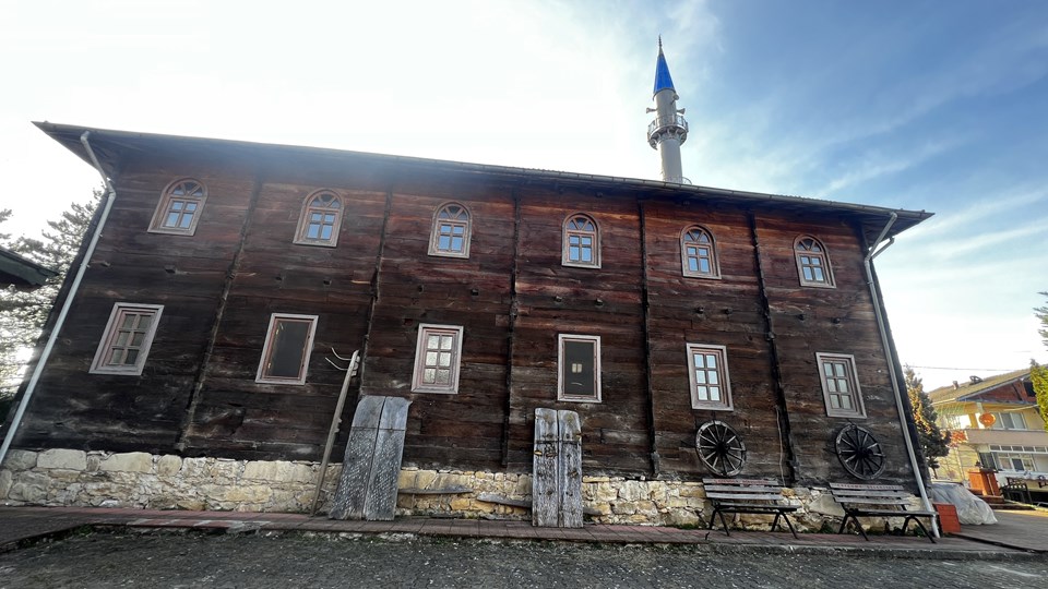 Zonguldak'taki çivisiz cami 200 yıldır hizmet veriyor - 1