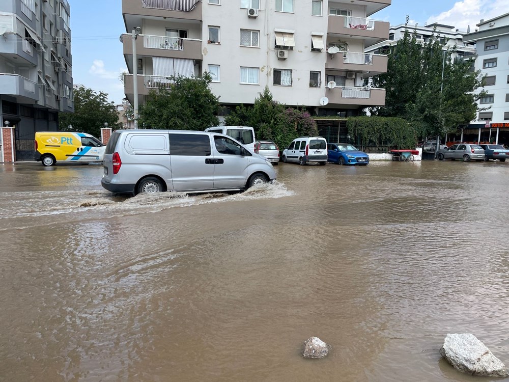 İzmir Su borusu Patlaması