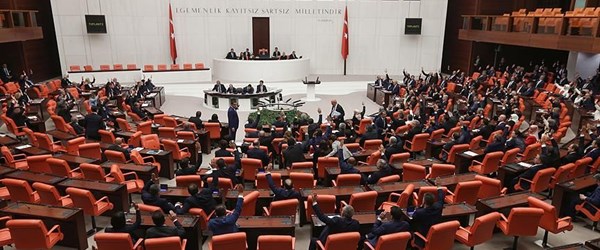 Sağlık alanında düzenlemeler içeren teklifin birinci bölümü TBMM Genel Kurulu'nda kabul edildi