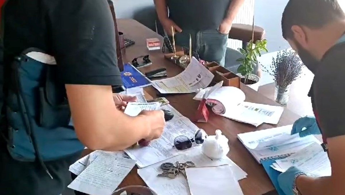 Kredi çekemeyen vatandaşları dolandırdılar! Kredi çekemeyen vatandaşları dolandırdılar!