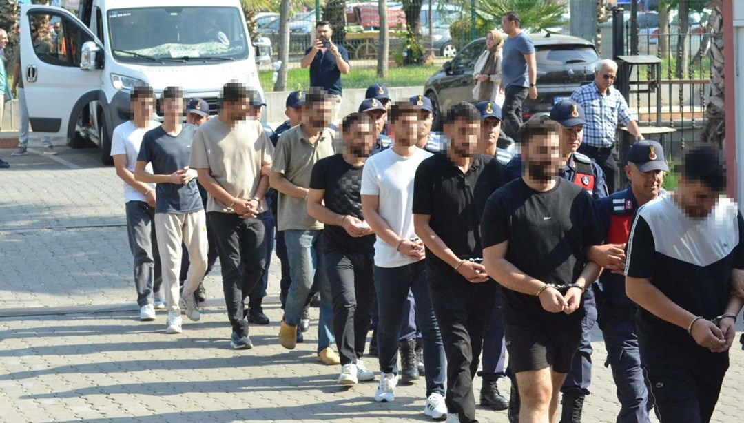 Dolandırıcı çetesinden vurgun: 2 milyar liralık işlem hacmi tespit edildi