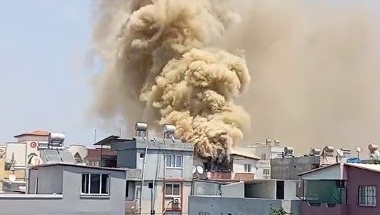 Adana'da korkutan yangın
