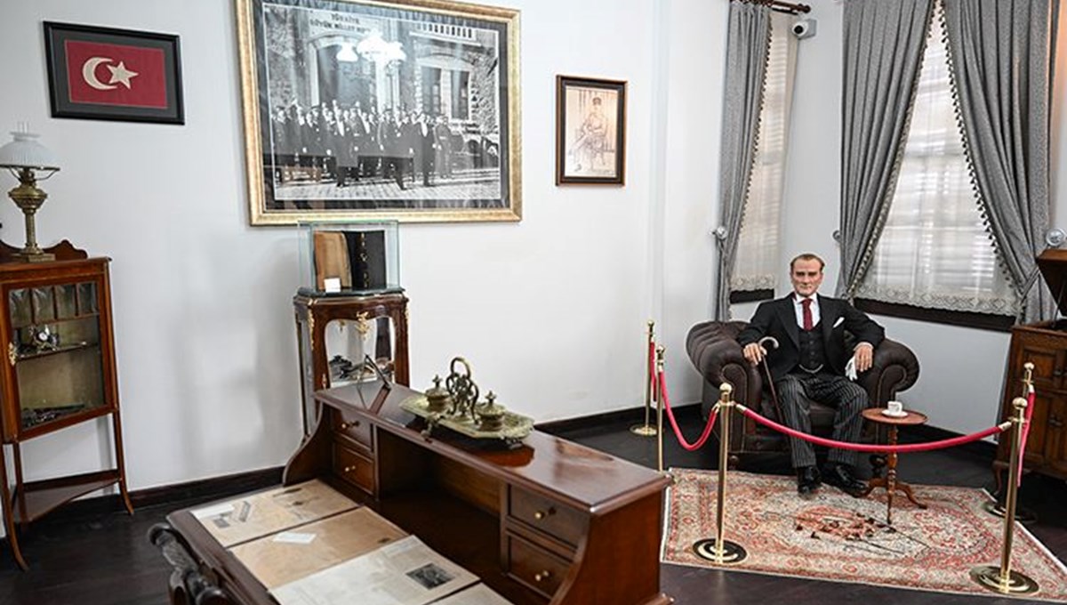 Atatürk'ün Selanik'te doğduğu evin benzeri Çatalca'da ziyaretçilerini bekliyor Atatürk'ün Selanik'te doğduğu evin benzeri Çatalca'da ziyaretçilerini bekliyor