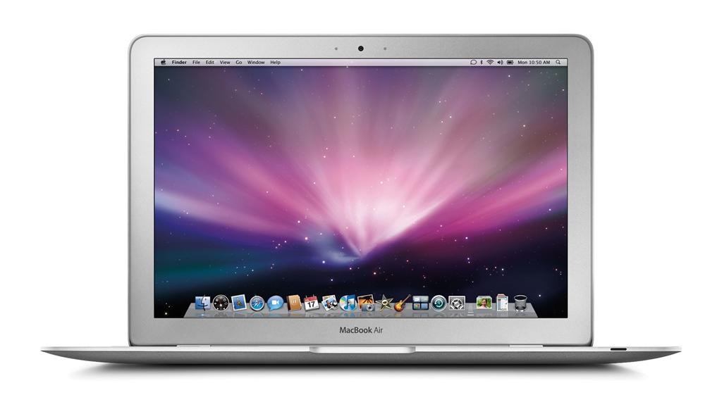 'MacBook Air inceliyor' - 1