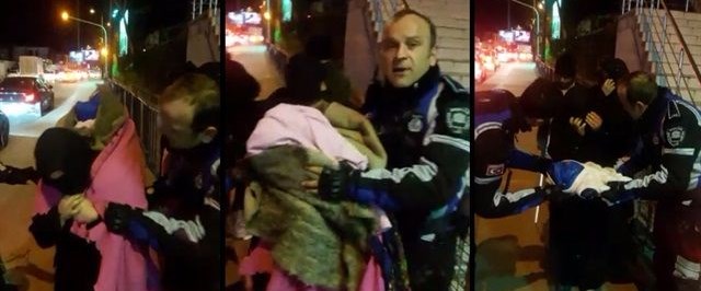 Dilenen kadının sırtındaki bebek oyuncak çıktı NTV