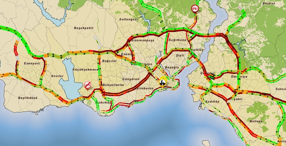 İstanbul'da yağışla birlikte trafik kilitlendi - 1