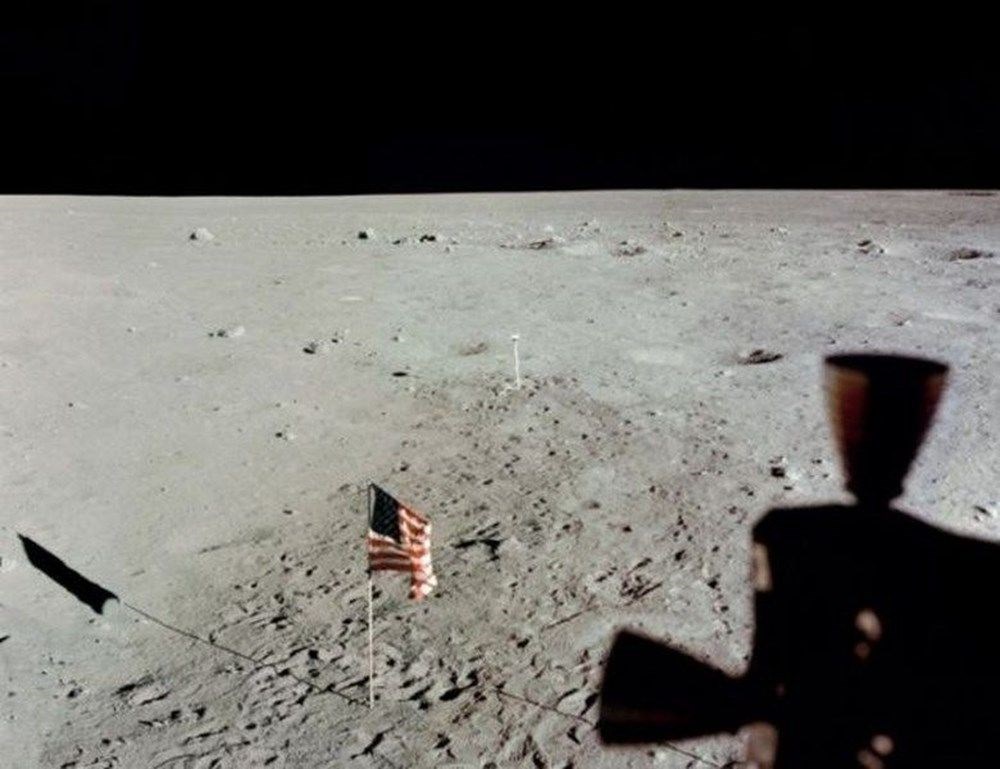 Ödüllü bilim muhabirinden ilginç iddia: Dinozorlar Ay'a NASA'dan önce ulaşmış olabilir - 4