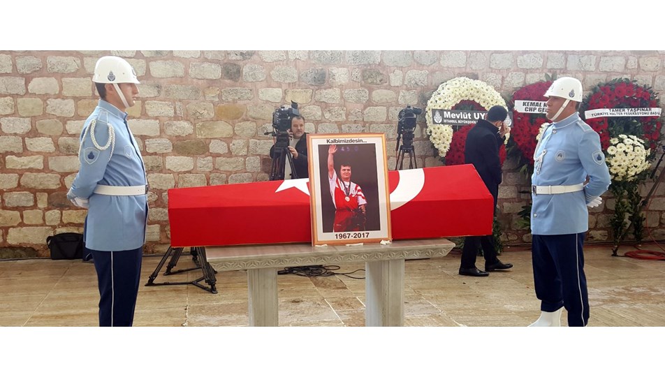 Naim Süleymanoğlu'na veda