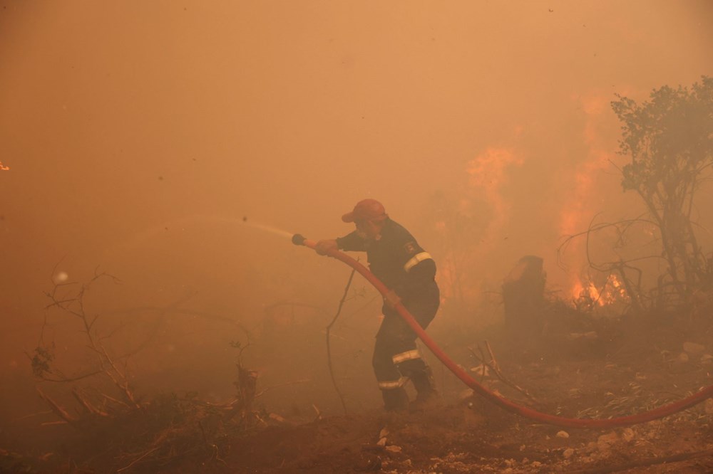Yunanistan’da yangın felaketinin boyutları ortaya çıktı: 586 yangında 3 kişi öldü, 93 bin 700 hektardan fazla alan yandı - 28