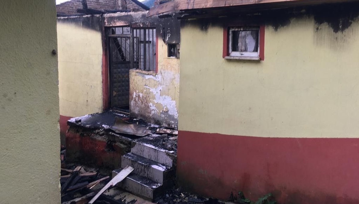 Jel ile soba yakmak isterken, evini de kendisini de yaktı