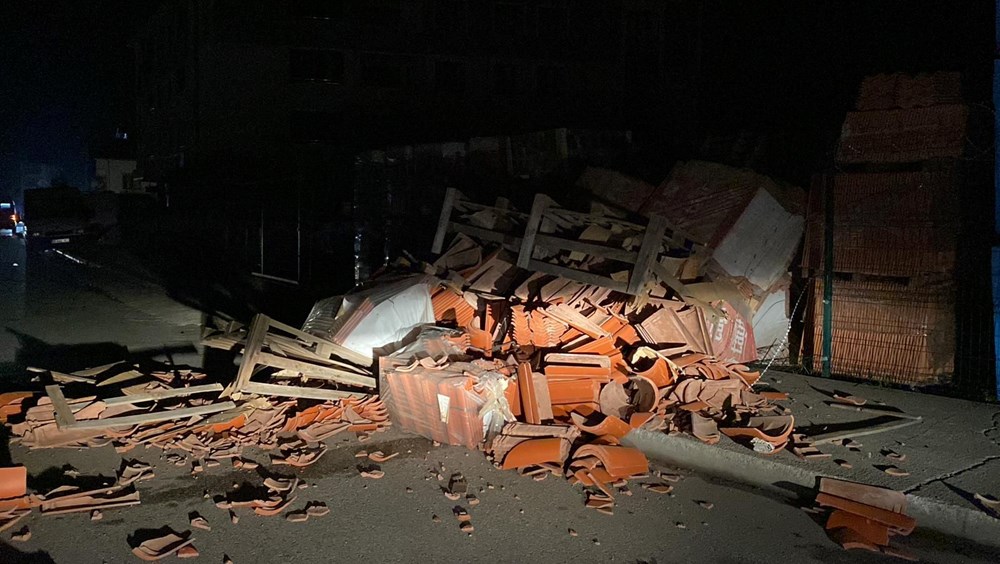 Düzce'de 5,9'luk deprem: Vatandaşlar sokakta - 20
