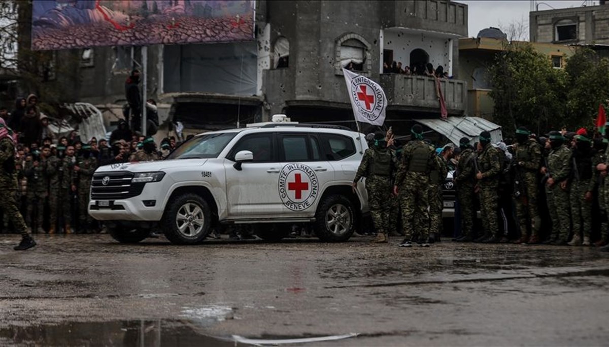 Hamas, İsrailli 4 esirin cenazesini bu gece teslim edecek