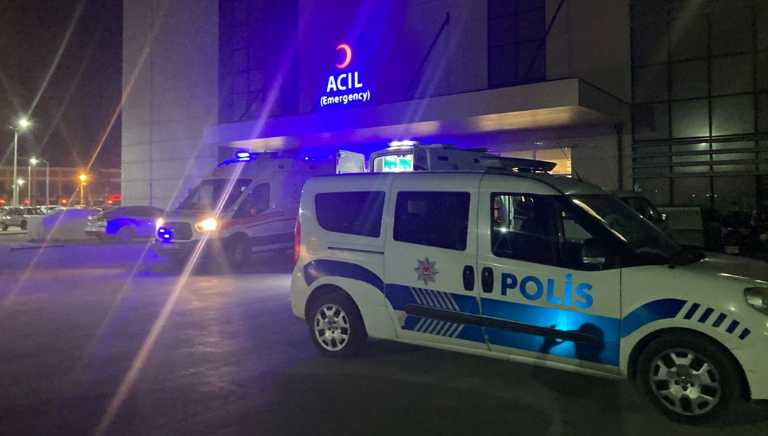 Burdur’da çıkan bıçaklı kavgada 1’i ağır 2 kişi yaralandı