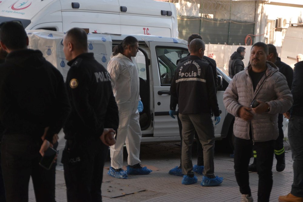 Eski sevgilisi nişanlandı diye öldürdü - 2