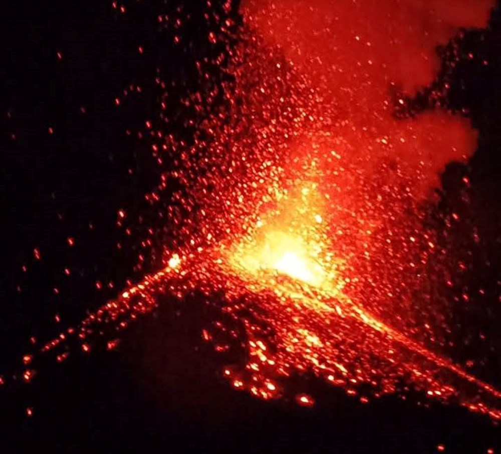 Fuego Alevleniyor: 30 Bin Kişi İçin Acil Tahliye Alarmı 73 wYayKQC3AE